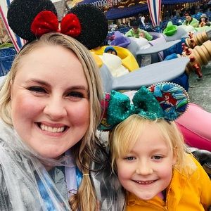 Meet your Posher, Calley